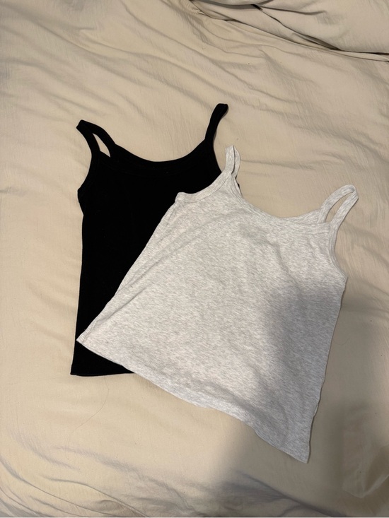 Old Navy Tops - Old Navy Tank Pair Size Medium